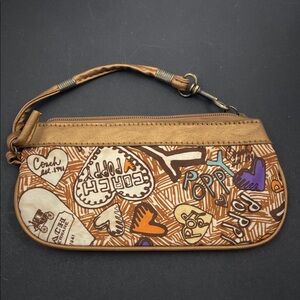 2.8.26 Coach Poppy Signature Hearts 💕 Brown, White, 🧡 💜 Wristlet